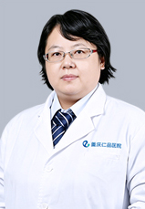 周滢